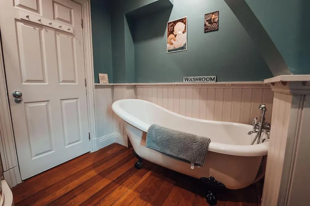 펜션 호어스 The Vestry - Chapel Retreat With Hot Tub 빌라